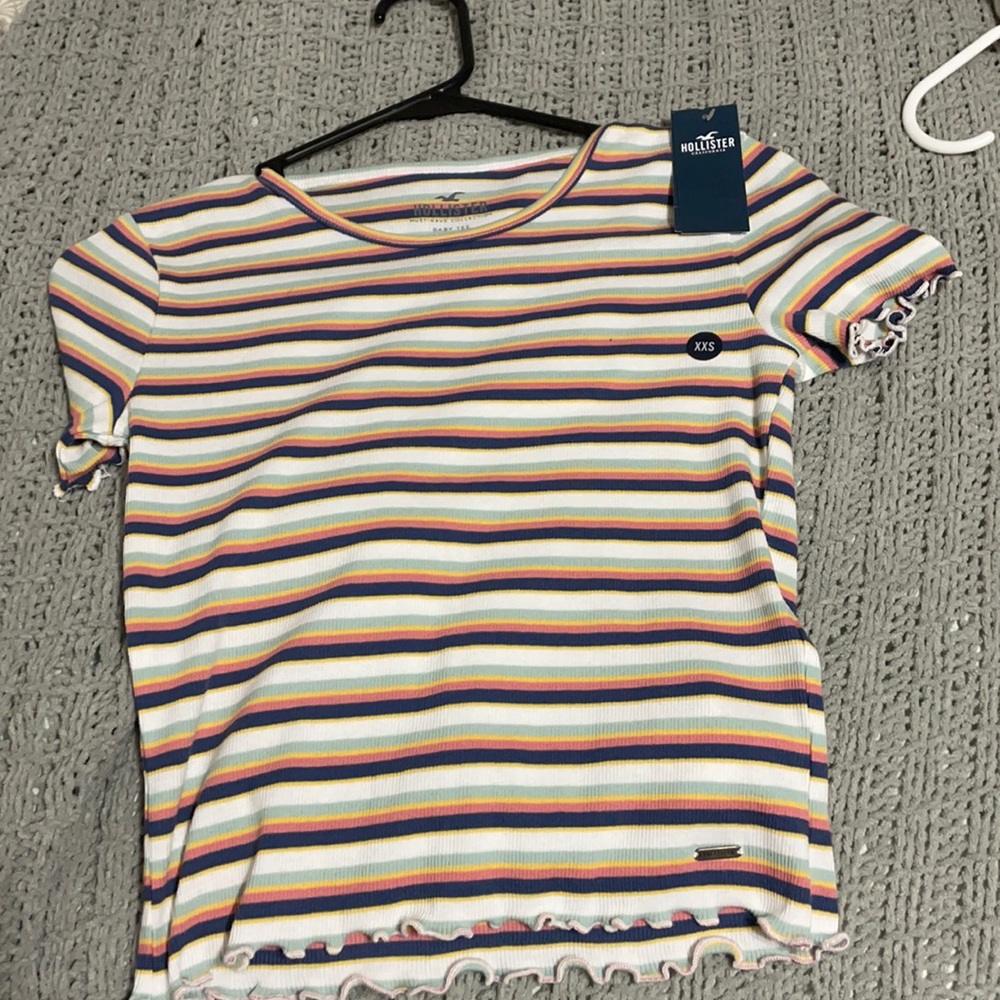 Hollister top